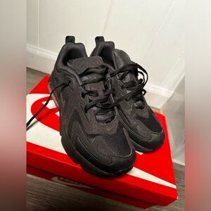 Nike Black Sneakers